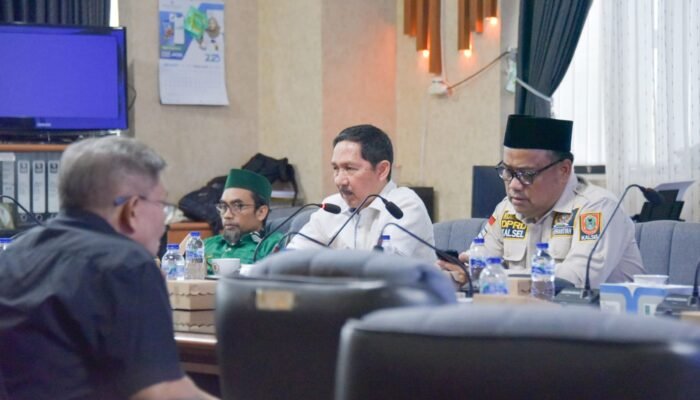 Pansus Bahas Rekomendasi LKPj 2022