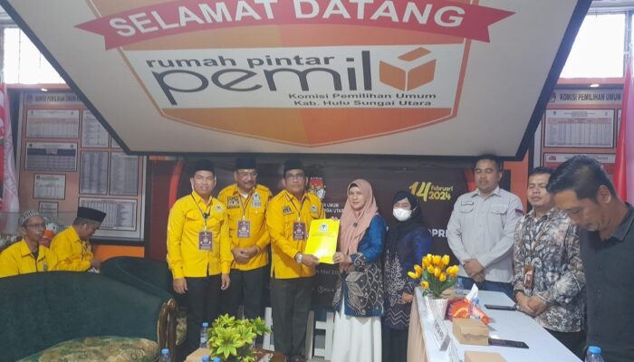 Partai Golkar HSU Serahkan Berkas Bacaleg