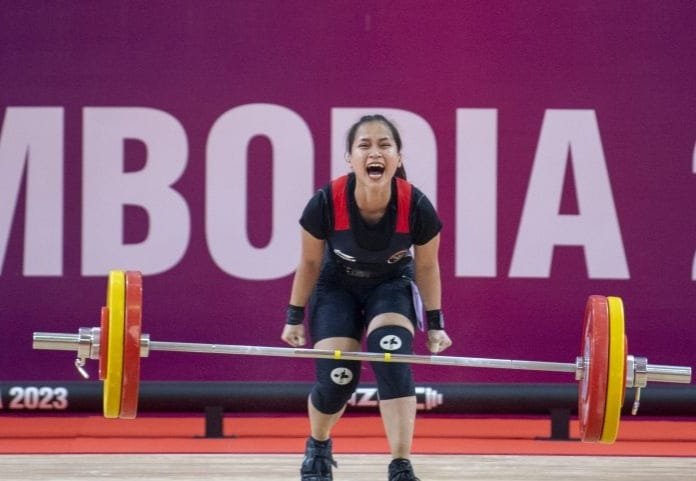 Juliana Klarisa Sumbang Emas Kedua di Angkat Besi SEA Games Kamboja 1 IMG 20230514 WA0026
