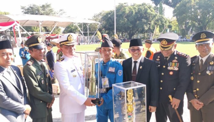 Penuh Perjuangan, 350 Peserta Napak Tilas Luran Teks Proklamasi Gubernur Tentara ALRI Divisi IV Pertahanan Kalimantan Ke-74 Tahun 2023 Taklukkan 5 Etape Berjarak 88 Km