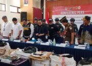 Gakkum KLHK dan Bea Cukai Kalbagsel Gagalkan Penyelundupan 360 Kilogram Sisik Trenggiling di Banjarmasin