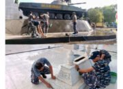 TNI-Polri dan Masyarakat Sambut HUT Proklamasi Gubernur Tentara ALRI Divisi IV Pertahanan Kalimantan Ke-74 Tahun 2023 9 TNI-Polri dan Masyarakat Sambut HUT Proklamasi Gubernur Tentara ALRI Divisi IV Pertahanan Kalimantan Ke-74 Tahun 2023
