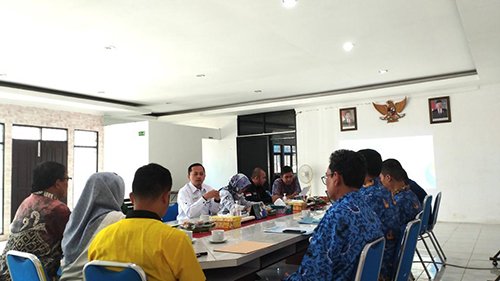 hAL 9 3 kLM Ombusmen saat Rapat