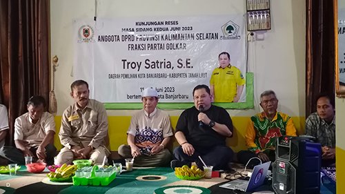 1 2 klm gabung jalan om troy