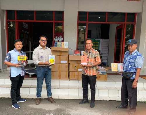Dispursip Kalteng Terima Bantuan Buku dari PT Tuah Turangga Agung 1 15 kalteng2 8