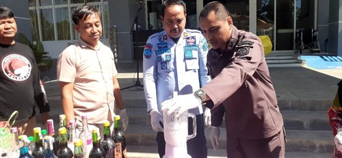 5 Kejari Tapin musnahkan barbuk 3klm