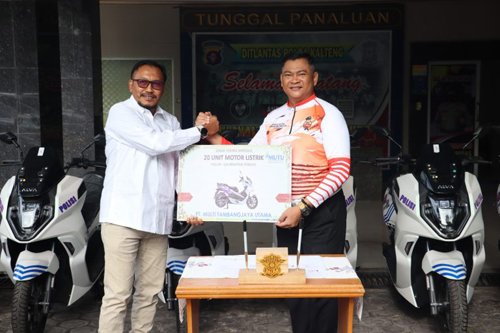 6 Polantas Terima Sepeda Motor Listrik 3klm