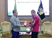 Bupati Tulungagung Studi Tiru Pengembangan Produk Lokal Banjarbaru