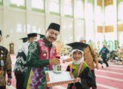 Puluhan Ikuti Khatam Al Qur’an Di Mesjid Agung