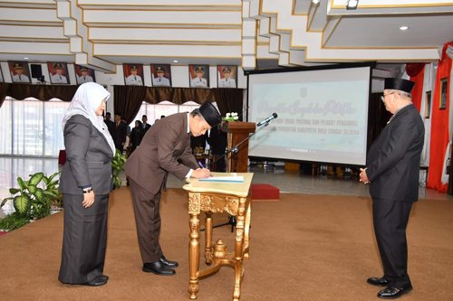 Hal 12 HSS 1 3 klm 12