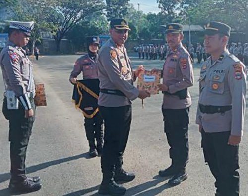 Polres Tanbu Gelar Apel Pengukuhan Polisi RW 1 Hal 12 Tanbu 35 klm 1