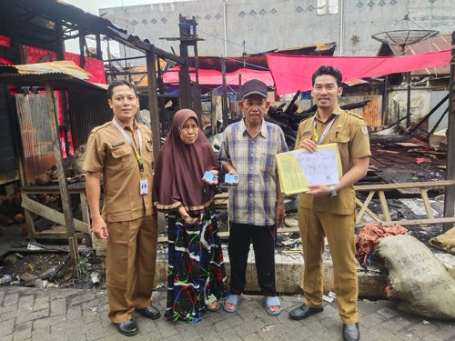 Dukcapil HST Layanan Cepat Bagi Warga Terkena Musibah Kebakaran 1 Hal 2 Barabai 4 klm 3