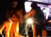 Basarnas Banjarmasin Evakuasi Tiga Orang Terjatuh di Manhole Tongkang