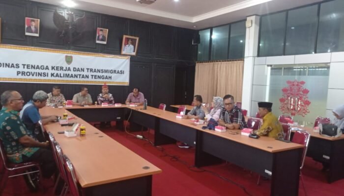 Ada Perusahaan Pailit, Komisi A DPRD Kobar Konsultasi ke Disnakertran Kalteng