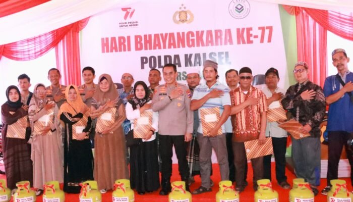 Hari Jadi Bhayangkara ke-77, Kapolda Kalsel Bagikan Ratusan Tabung Gas Elpiji Gratis dan doorprize