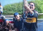 Ketua DPRD Kalsel Temani Nelayan Menangkap Ikan 10 Ketua DPRD Kalsel Temani Nelayan Menangkap Ikan