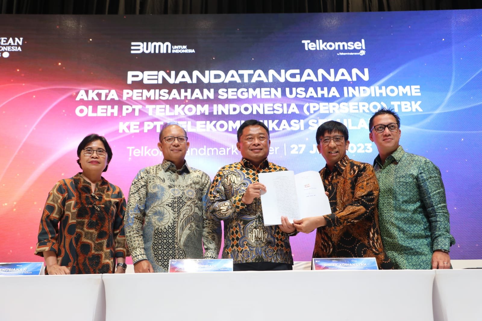 Percepat Pemerataan Konektivitas Digital Indonesia, Telkom Resmi ...