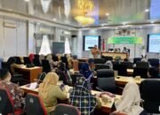 Dispersip Kalsel Bina Perpustakaan di Daerah