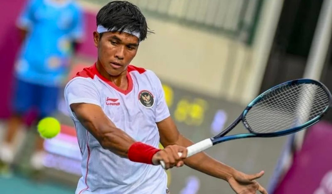 Petenis Urang Banjar, Rifqi Berlaga Di Babak Utama 32 Besar Pekan Ketiga Harum Energy Men’s World Tennis 1 bb 1