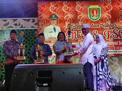 Wabup Resmi Menutup Kegiatan Musabaqoh Tilawatil Qur’an (MTQ) XV dan Festival Seni Qasidah (FSQ) VIII 1 katingan