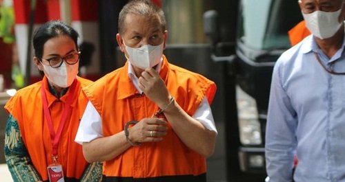 1 3 klm bupati nonaktif kapuas dan istrinya diborgo