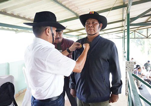 1 gabung Kontrak Pemprov2 Paman Birin Birin terima Brevet kehprmatan berkuda