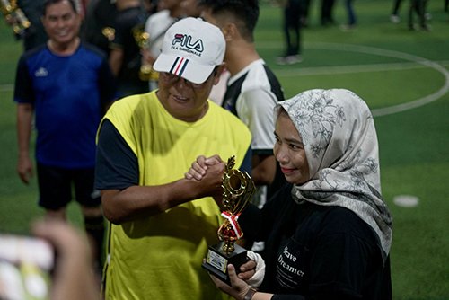 13 2klm nina megasari jpg