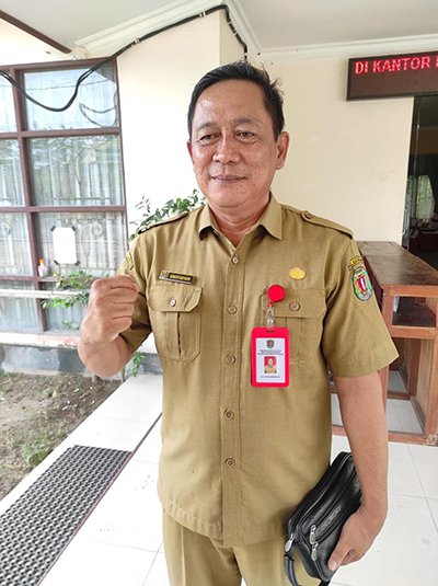 Jalan Rusak, Masyarakat Diminta Lapor Kecamatan. 1 15 katingn