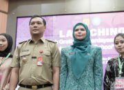 Aditya-Vivi Terima Penghargaan Manggala Karya Kencana BKKBN