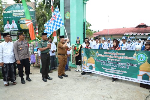 Ratusan Pelajar Ikuti Pawai Taaruf Sambut 1 Muharram 1 Hal 11 Amuntai 4 klm 3