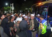 Jemaah Haji HSU Tiba Malam Hari di Banua 22 Jemaah Haji HSU Tiba Malam Hari di Banua