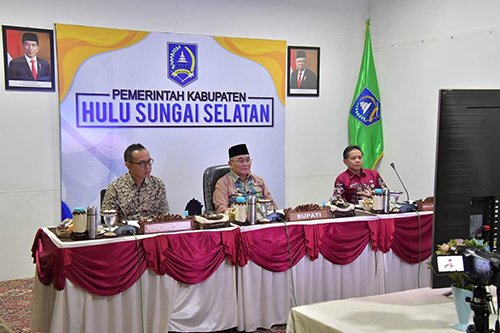 Hal 12 HSS 1 3 klm 11