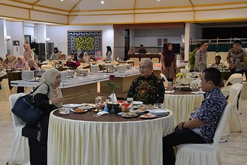 Bupati Sambut Surveyor Akreditasi Puskesmas dan Penilai Asman Toga 1 Hal 12 HSS 3 klm 22