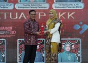 Ketua PKK Banjar Raih Penghargaan Manggala Karya Kencana