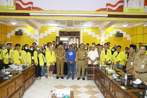 Ratusan Mahasiswa ULM KKN di Kotabaru 1 Hal 16 K Baru 3 klm