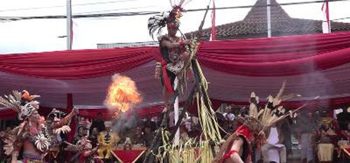 Hal 4 Tabalong Adv 3 klm 2