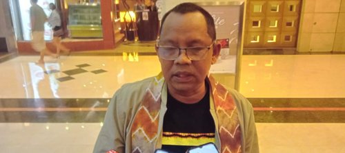 Hal 9 1 KLm H Sukrowardi Gandeng Afrizaldi