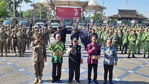 Jelang Tahun Politik, Walikota Banjarmasin Gelar Apel Petugas Linmas dan Satpol PP 1 Hal 9 3 Klm KOntrak 1 8