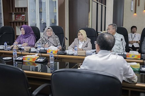 Komisi I Fit and Proper Test KIP Kalsel 1 Hal 9 3 Klm Keterbukaan