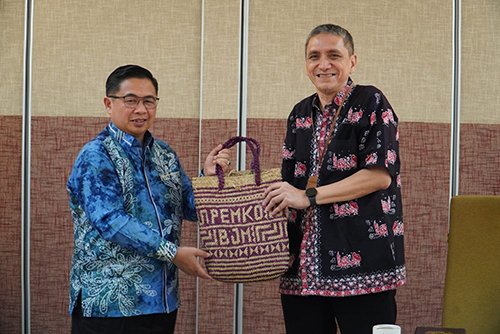 Tingkatkan WBK dan WBBM, Banjarmasin Konsultasi ke Kemenpan RB 1 Hal 9 3 Klm Kontrak 2 5