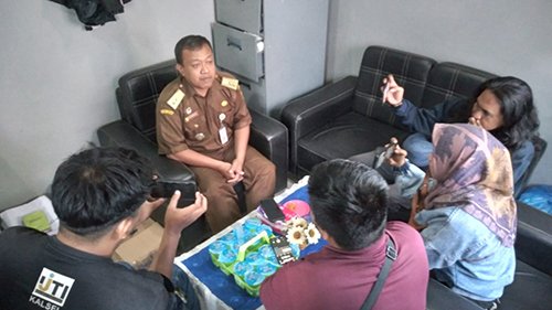 Pemko Kecolongan, Tenaga Honorer Gelapkan Biaya Operasional RT 5 Hal 9 7 KLm Gabung 3 1