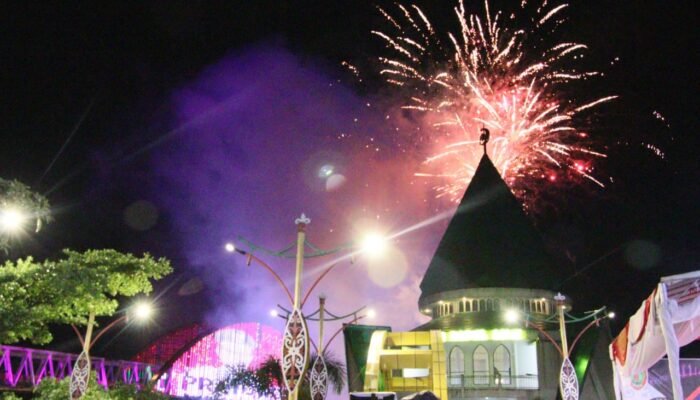 Lampu Hias dan Air Mancur Jembatan Kahayan Palangka Raya Semakin Menawan