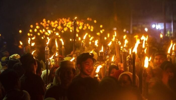 Ribuan Warga Ikuti Pawai Obor Peringati Tahun Baru Islam di Banjarmasin