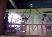 Amuk Si Jago Merah, Dua Ruko Hangus Terbakar di Pasar Los Batu Kandangan 12 Amuk Si Jago Merah, Dua Ruko Hangus Terbakar di Pasar Los Batu Kandangan