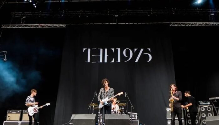 Gara-gara Ciuman Sesama Jenis, Malaysia Hentikan Konser The 1975