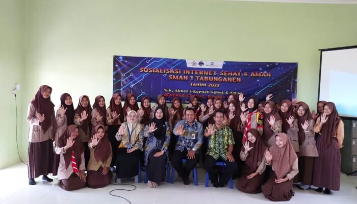 Cegah Dampak Negatif, Diskominfo Batola Berikan Edukasi Internet Sehat dan Stunting