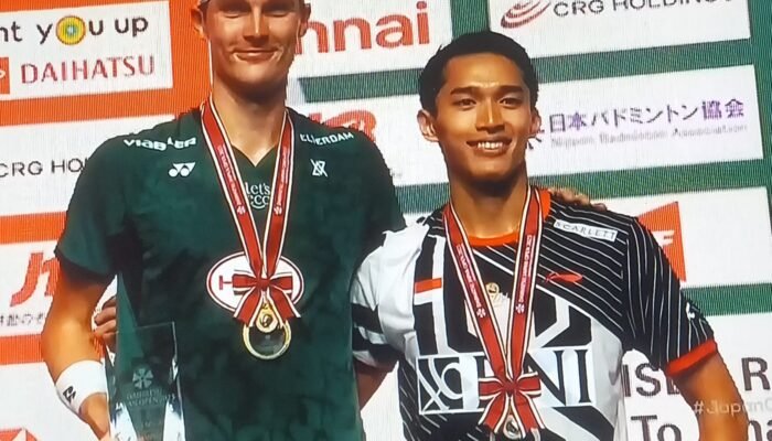 Kalah Telak Atas Axelsen, Jonatan Harus Puas Runner Up Japan Open 2023