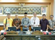 Komisi II Fokus Selesaikan Permasalahan Aset Daerah 13 Komisi II Fokus Selesaikan Permasalahan Aset Daerah
