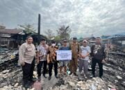 UPZ Bank Kalsel Serahkan Bantuan Bagi 18 Kepala Keluarga (KK) di Gang Simpang Pilot