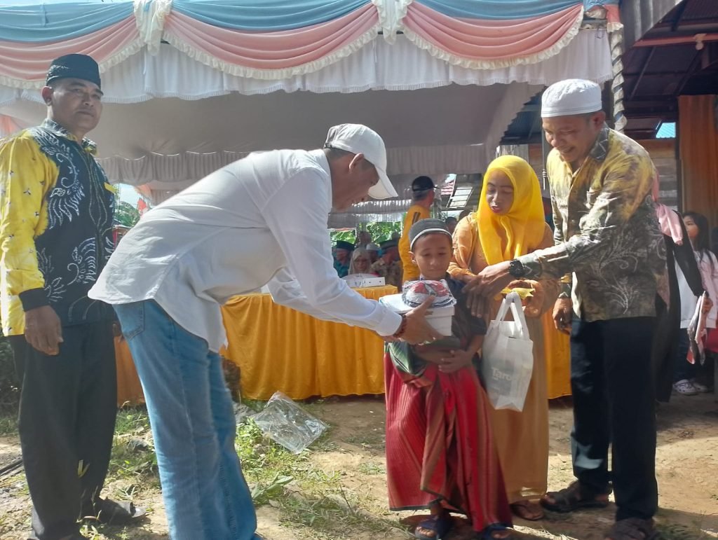 1 35 klm Kontrak Pemprov 20 sunatan massal gratis